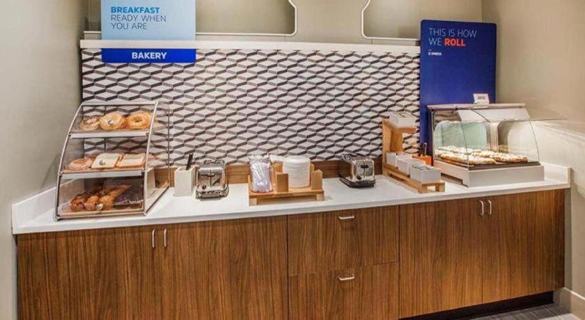 Holiday Inn Express Camden Hotel By Ihg Ngoại thất bức ảnh